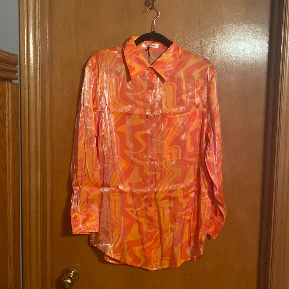 NWT Ladies size 6 oversized Glamorous Blouse